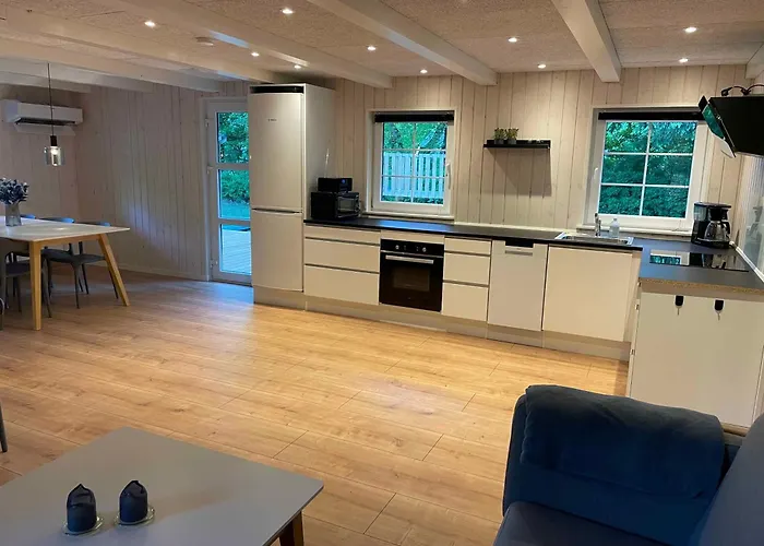 Cozy And Child-friendly In Arrild 度假居 *